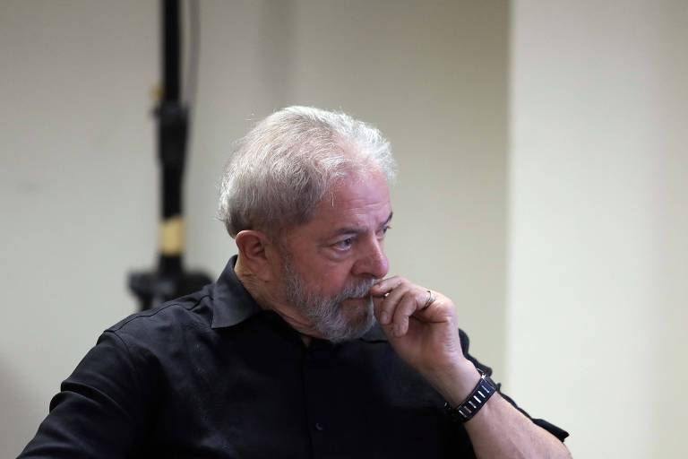 Lula chega a Brasília com Haddad para destravar PEC, acordos e ministérios