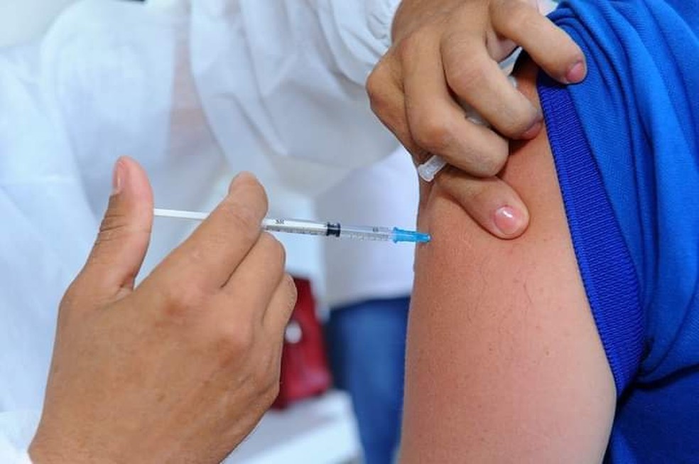 Vacinação na capital está disponível em cinco pontos nesta quarta