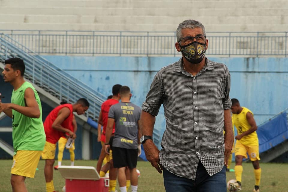 O técnico Paulo Roberto Oliveira espera que o gramado do Florestão seja favorável ao Imperador. Foto/Antônia Assis