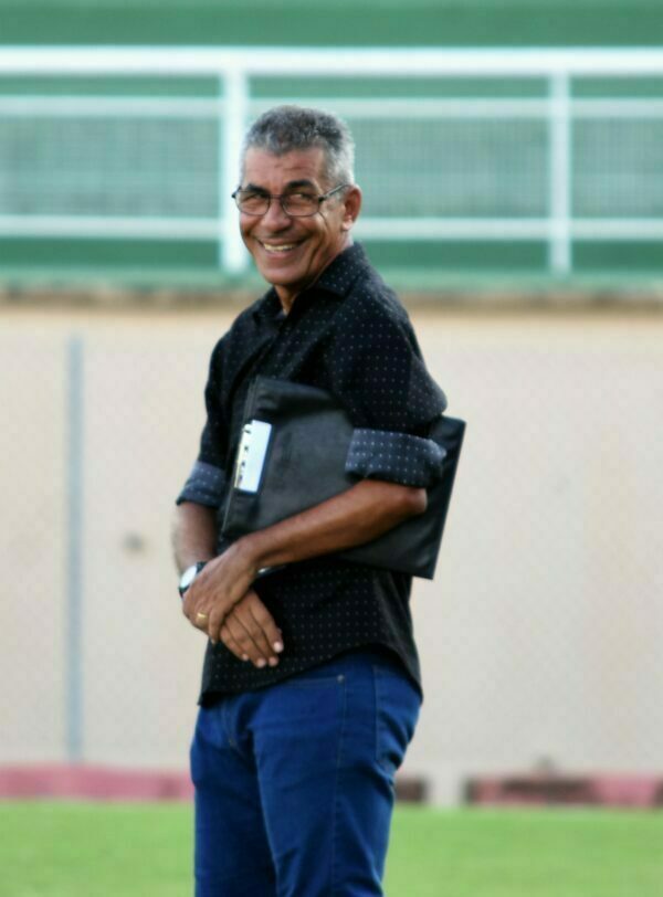 O técnico Paulo Roberto Oliveira vai armar um Galvez precavido nesta primeira partida contra o Galinho mineiro. Foto/Manoel Façanha