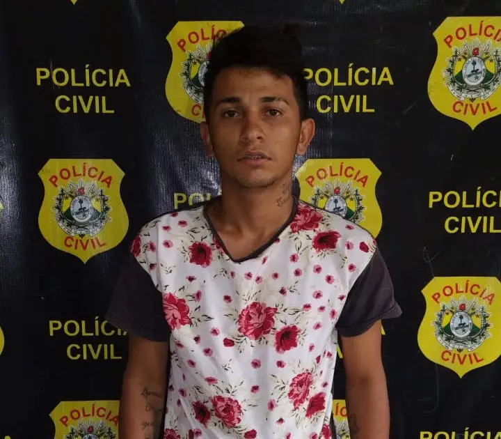Marcos Oliveira, de 20 anos, baleado ao menos duas vezes e não resistiu aos ferimentos.