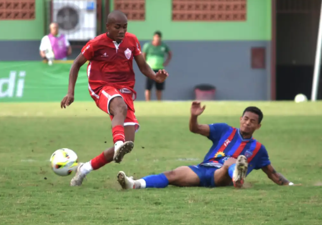 Com a vitória merecida sobre o clube católico, o Rio Branco-AC lidera o returno. Foto/Manoel Façanha