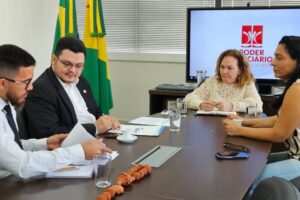 Prefeita Rosana Gomes se reúne com presidente do TJAC para tratar de Projeto Cidadão e Casamento Coletivo na ExpoQuinari 2023