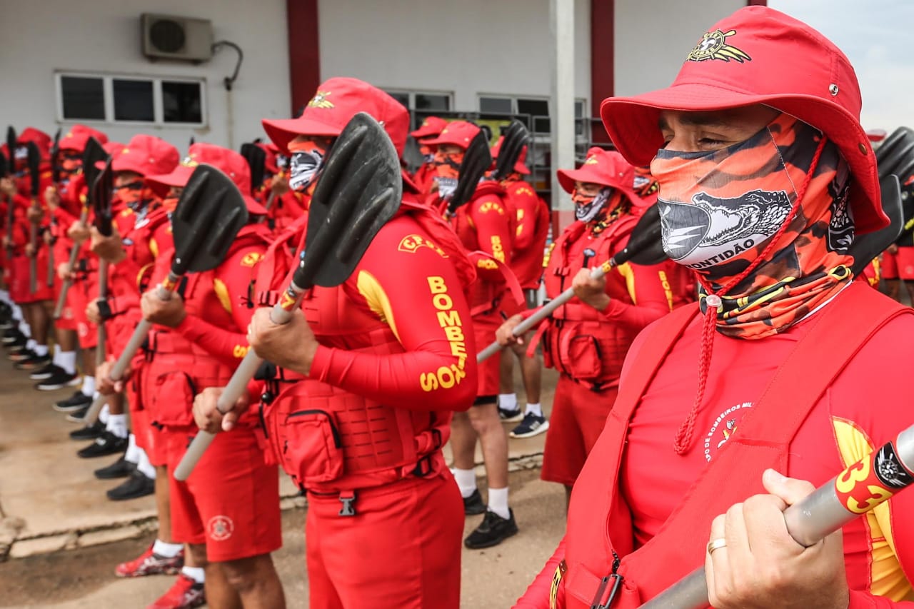 com-aumento-do-nivel-do-rio-acre,-corpo-de-bombeiros-alinha-acoes-para-atuar-em-possivel-cheia