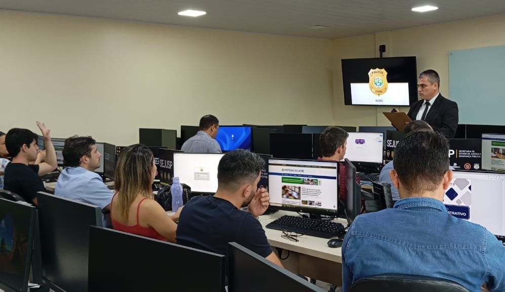 policia-civil-do-acre-promove-curso-de-investigacao-tecnologica-para-combate-a-crimes-virtuais