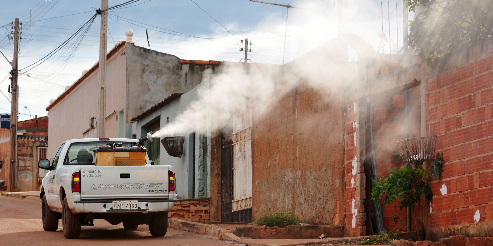 ivermectina-nao-e-eficaz-contra-dengue,-alerta-ministerio-da-saude