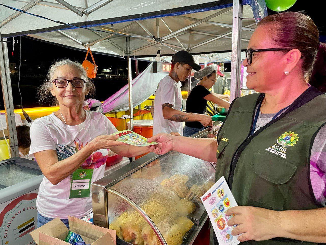 vigilancia-sanitaria-fiscaliza-e-orienta-empreendedores-durante-o-carnaval-da-familia