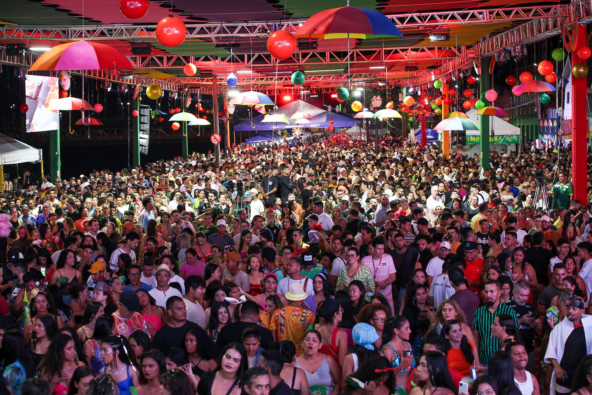 carnaval-da-familia-atrai-cerca-de-50-mil-folioes-em-cinco-noites-de-folia