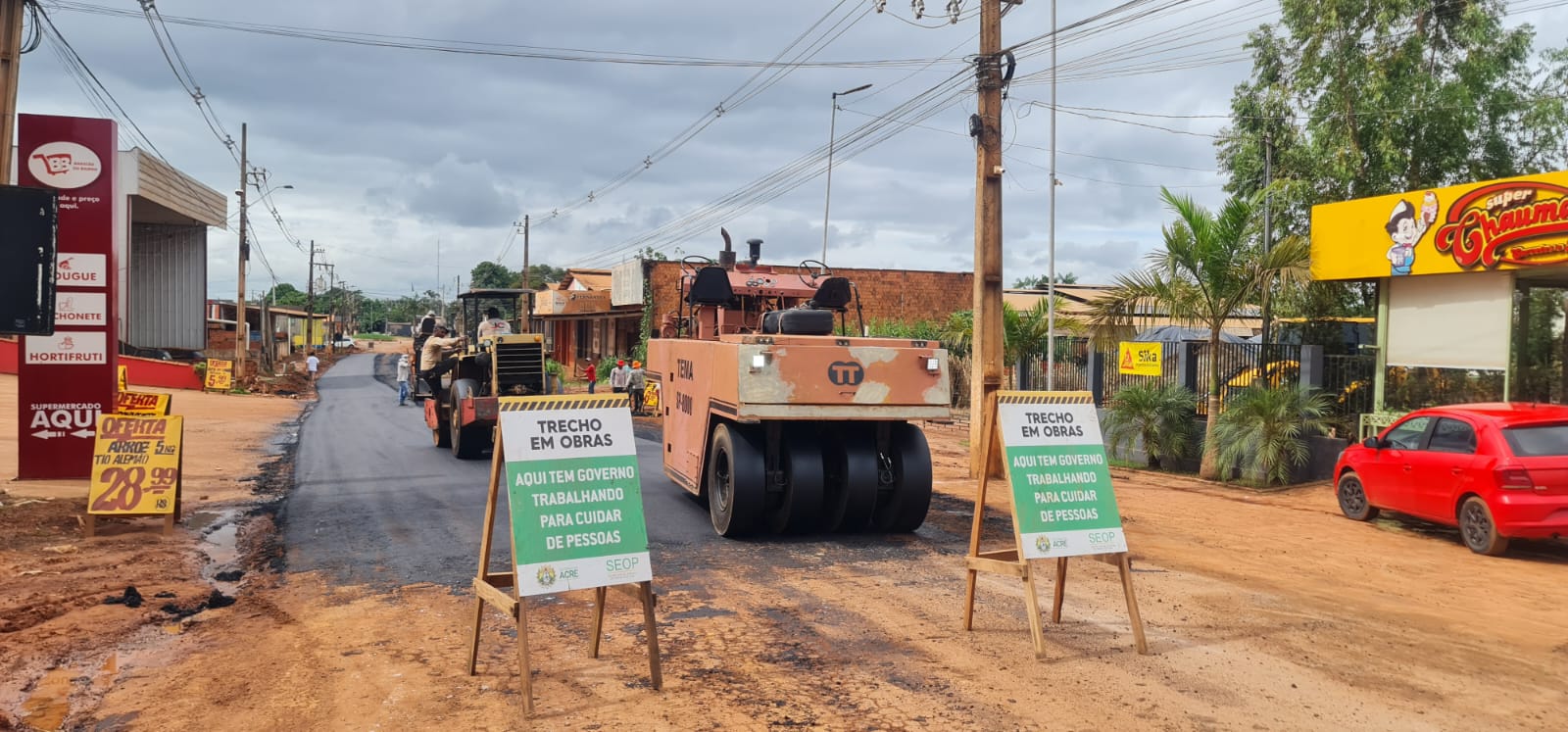 governo-promove-obra-de-pavimentacao-na-avenida-amazonas,-em-epitaciolandia