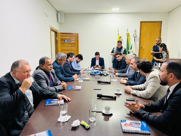 vereadores-aprovam-readequacao-da-lei-sobre-projeto-de-pavimentacao-de-ruas