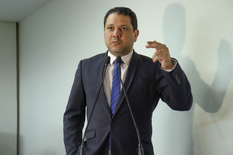 vereador-joao-marcos-luz-destaca-abono-concedido-aos-servidores-municipais