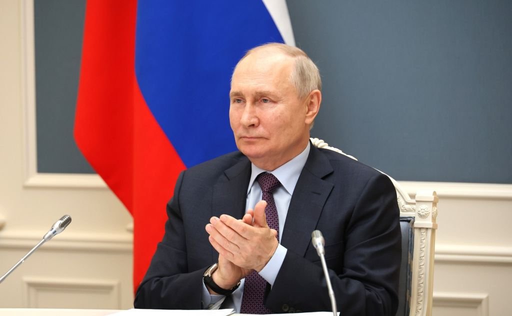 putin-nega-que-russia-tenha-planos-para-arma-nuclear-no-espaco