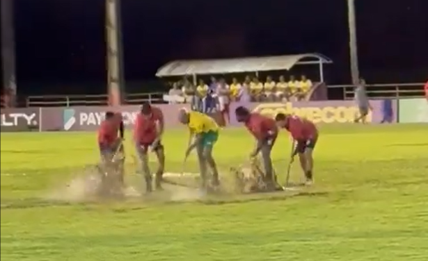 deyverson-passa-o-rodo-e-canta-funk-em-jogo-adiado-do-cuiaba