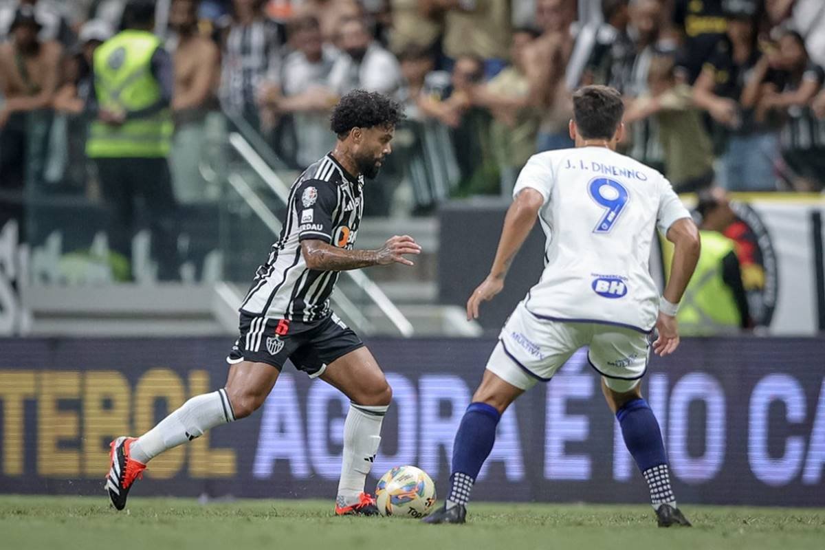 denunciado-por-homofobia,-atletico-mg-pode-ser-expulso-do-mineiro