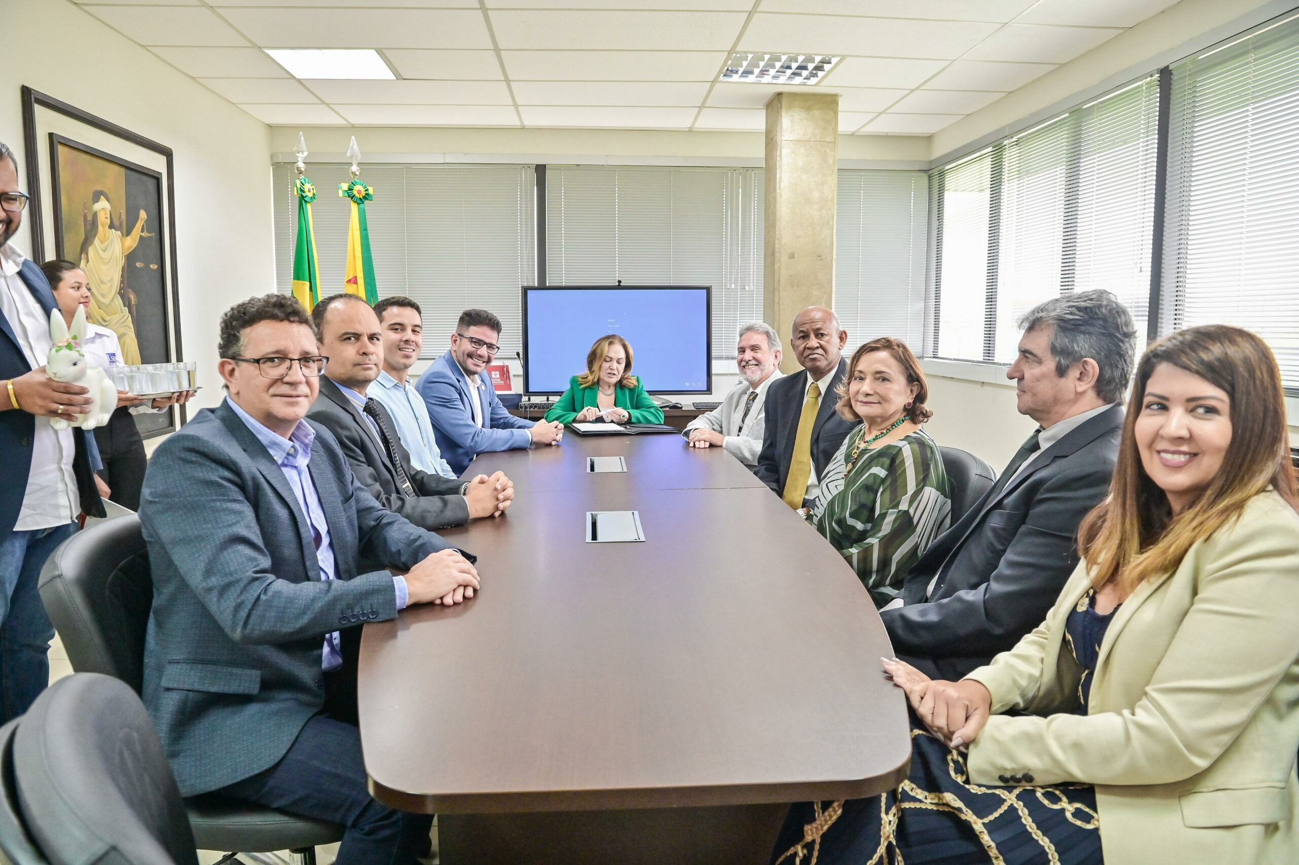 estado-assina-ordem-de-servico-para-reforma-e-readequacao-de-forum-na-cidade-da-justica
