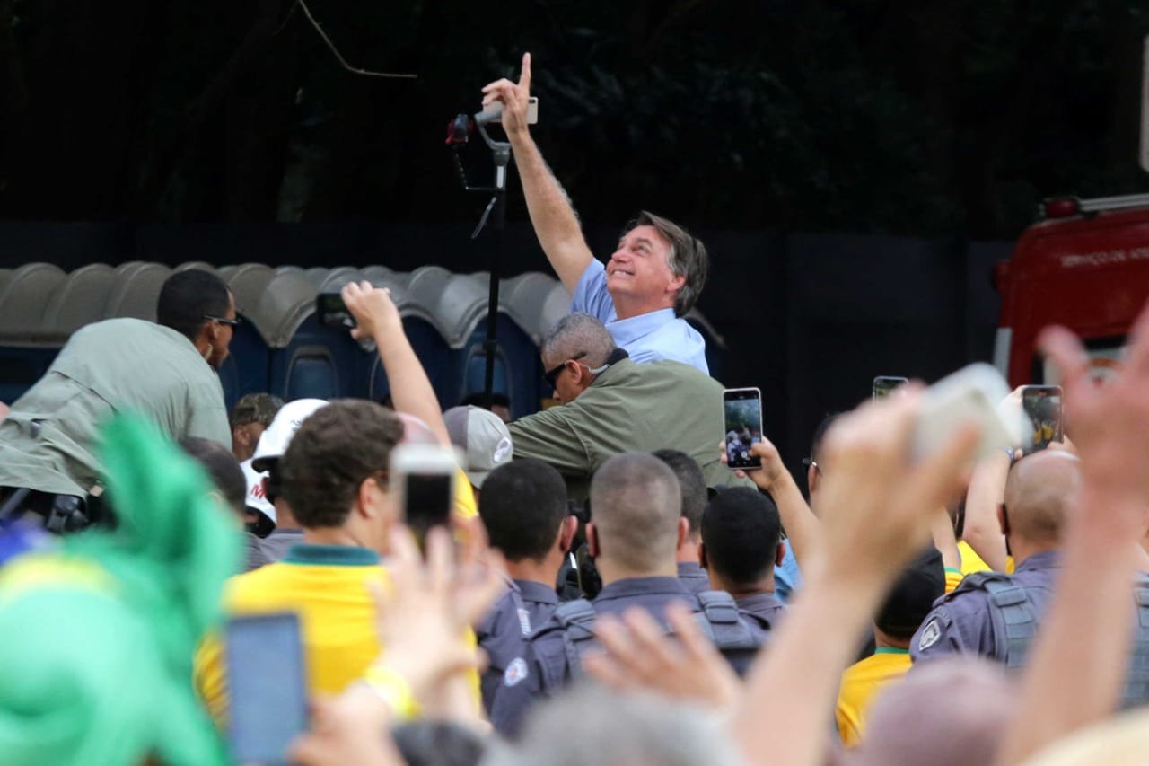 bolsonaro-volta-a-paulista-sob-cerco-do-stf-para-exibir-apoio-de-massa