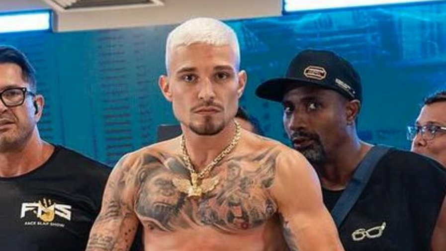 mc-gui-vence-nego-do-borel-por-nocaute-tecnico-no-fms-4,-em-sao-paulo