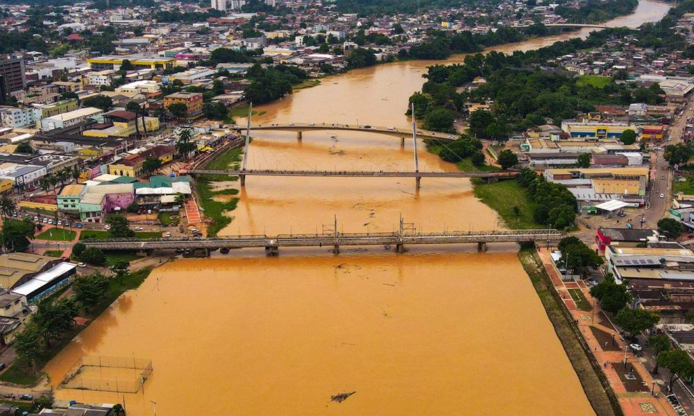 governador-gladson-cameli-fala-a-radio-difusora-sobre-cheia-do-rio-acre-e-apoio-do-governo-federal-ao-estado