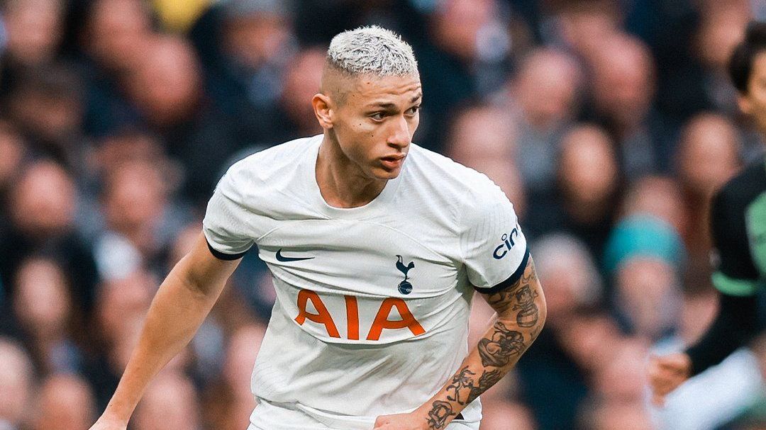 richarlison-lesiona-o-joelho-e-desfalca-o-tottenham-na-premier-league