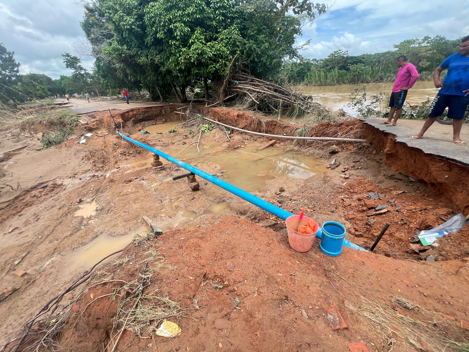 saneacre-realiza-trabalhos-de-recuperacao-e-ajuda-solidaria-no-pos-cheia-em-brasileia