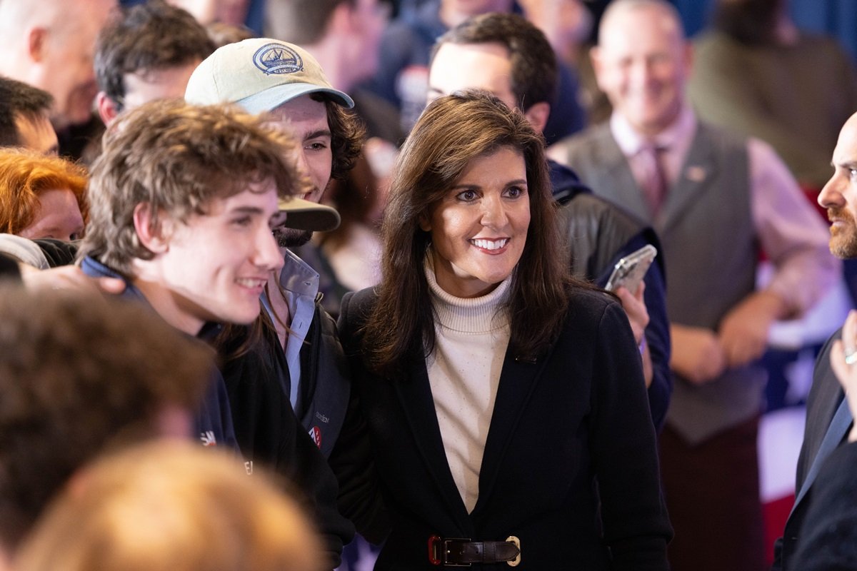nikki-haley-vence-trump-pela-1a-vez-nas-primarias-republicanas-dos-eua