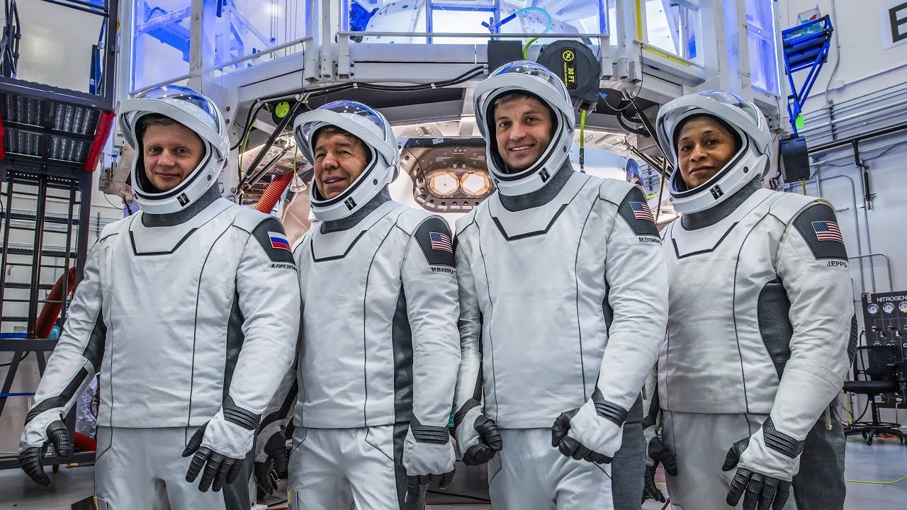 spacex-e-nasa-lancam-8a-missao-comercial-para-estacao-espacial