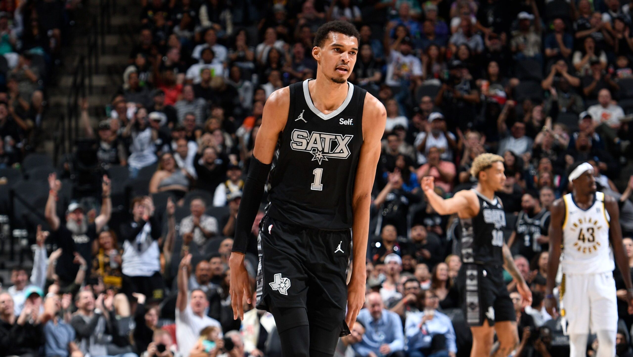 wembanyama-atinge-feito-de-david-robinson-e-tim-duncan-na-nba