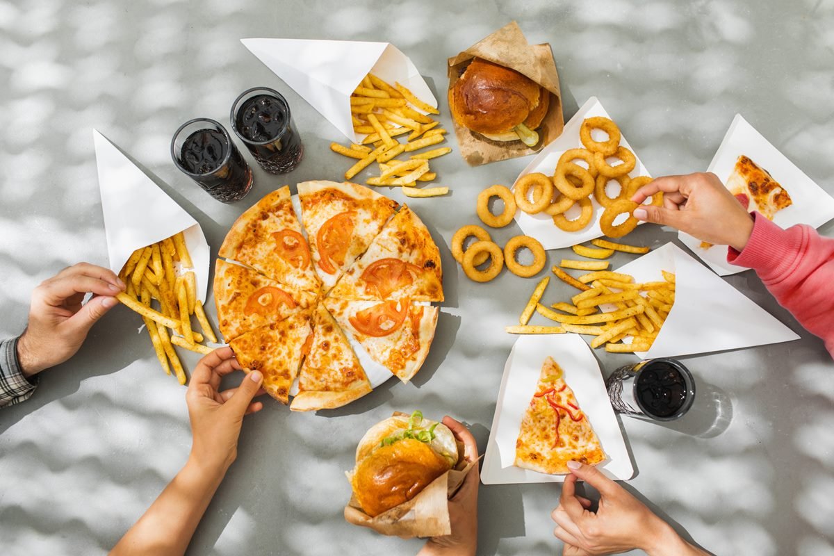 fuja!-veja-alimentos-que-enganam-os-consumidores-e-podem-causar-cancer