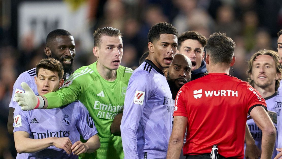 bellingham,-do-real-madrid,-pega-dois-jogos-de-suspensao-apos-expulsao