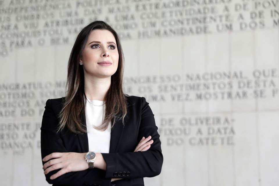 caroline-de-toni,-do-pl,-e-eleita-presidente-da-ccj-na-camara