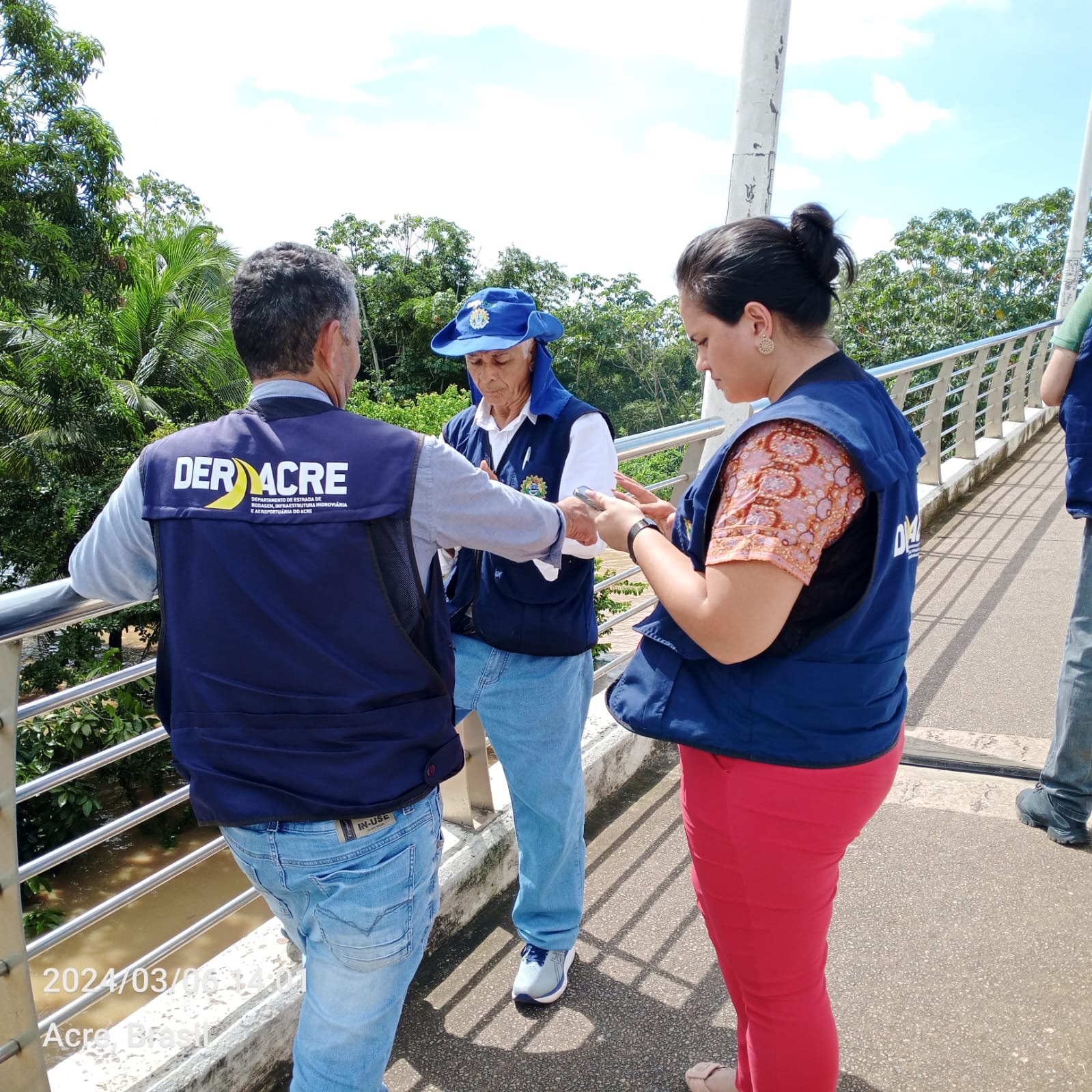 deracre-inspeciona-a-quarta-ponte-sobre-o-rio-acre-e-garante-seguranca-para-rio-branquenses
