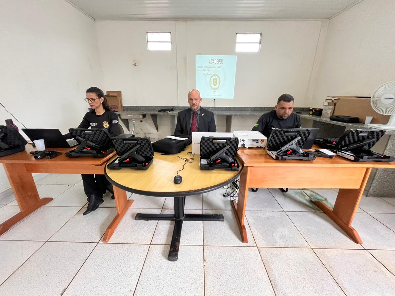 policia-civil-do-acre-entrega-armas-e-promove-capacitacao-para-agentes-em-tarauaca-e-feijo