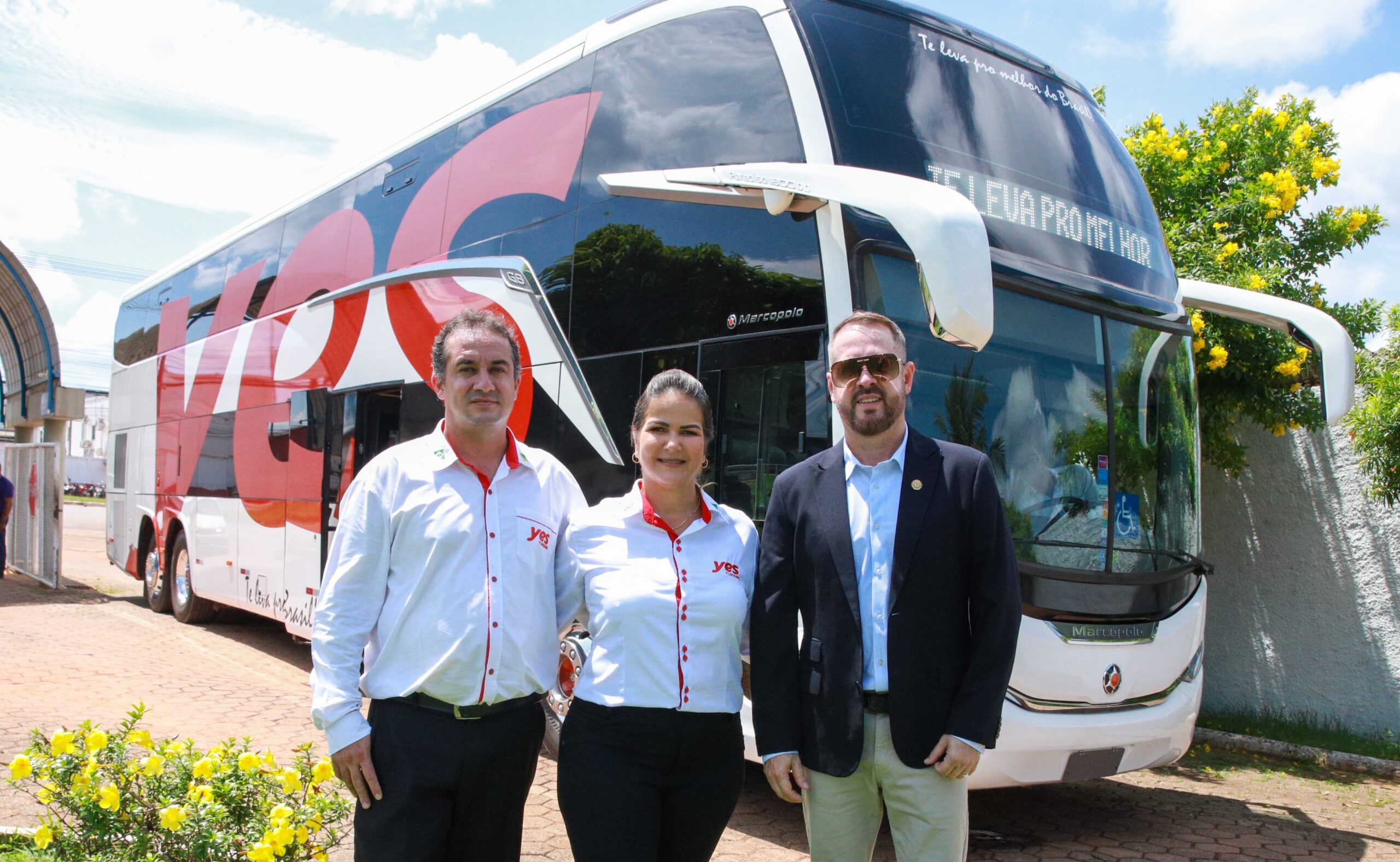 onibus-de-alta-tecnologia-fomenta-turismo-no-acre