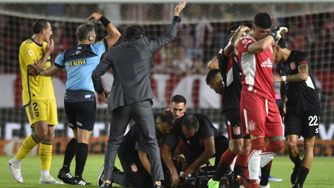 estudiantes-x-boca-juniors-e-suspenso-apos-convulsao-de-jogador;-cenas-sao-fortes