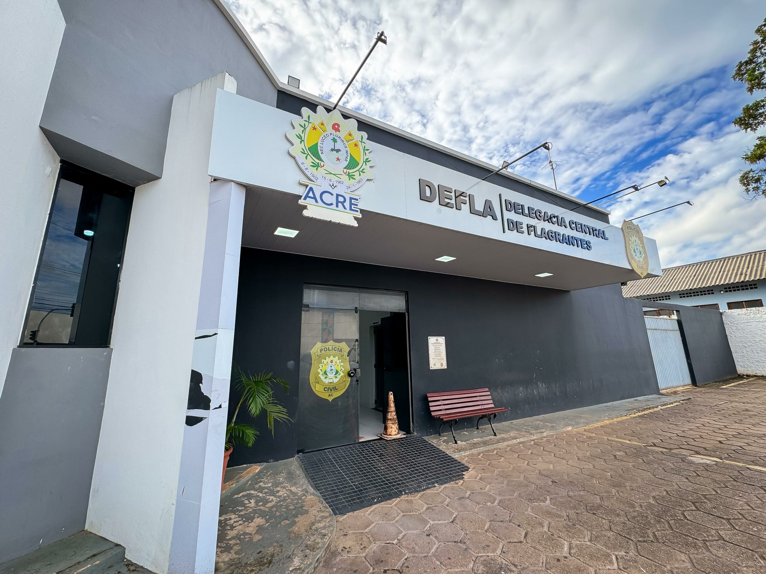 em-menos-de-24-horas,-parte-dos-servicos-na-delegacia-de-flagrantes-sao-retomados