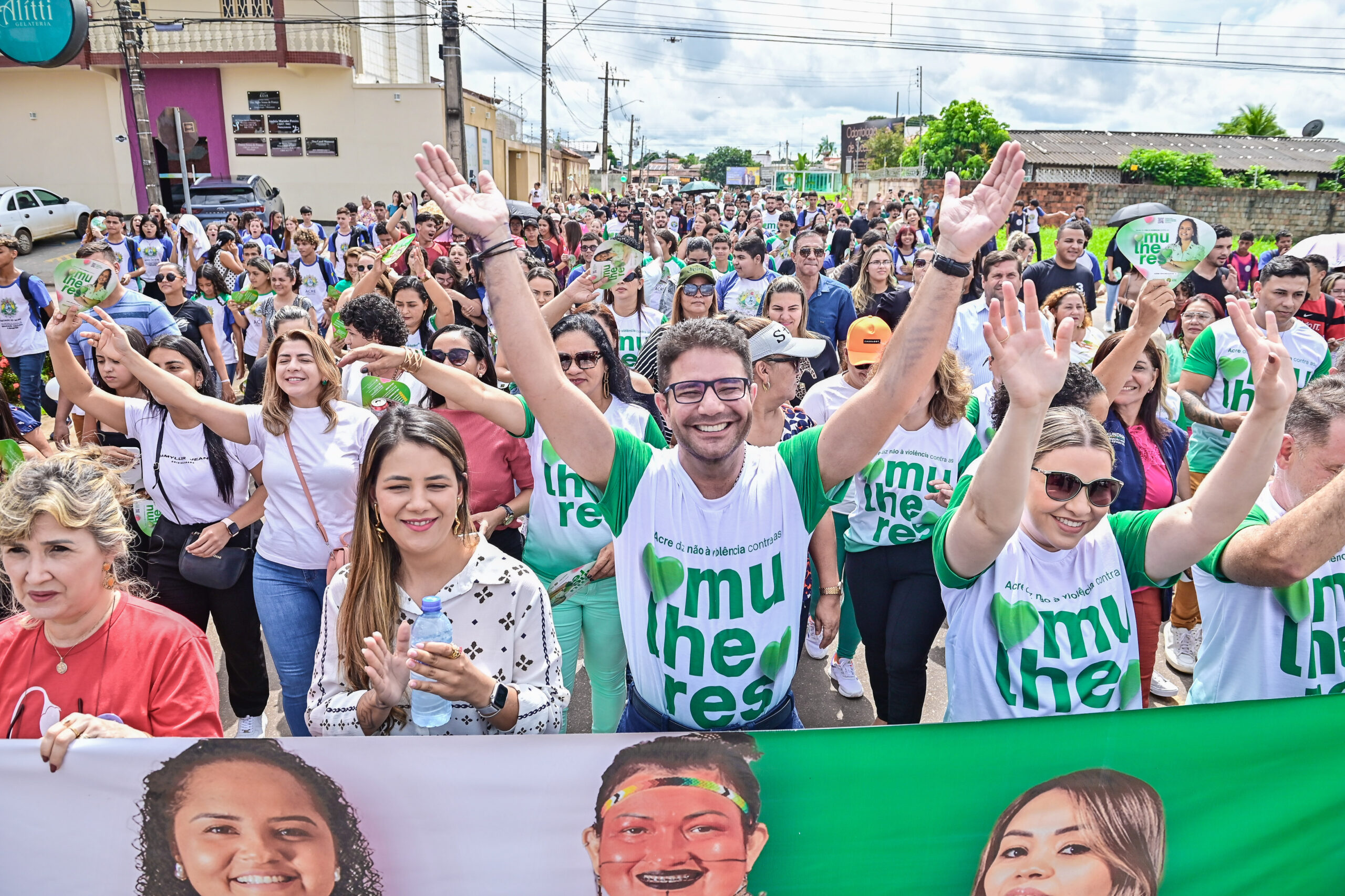 governo-do-acre-lidera-caminhada-pela-valorizacao-e-dignidade-das-mulheres