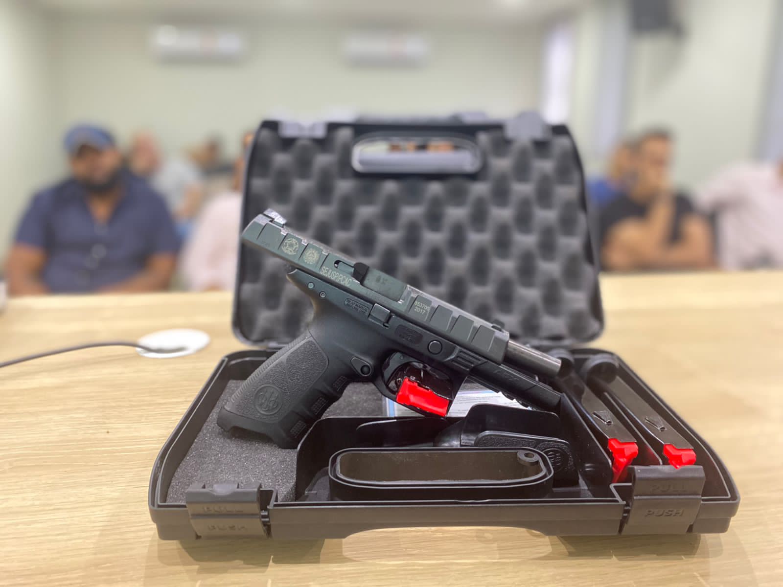 policia-civil-realiza-manutencao-de-armas-em-brasileia