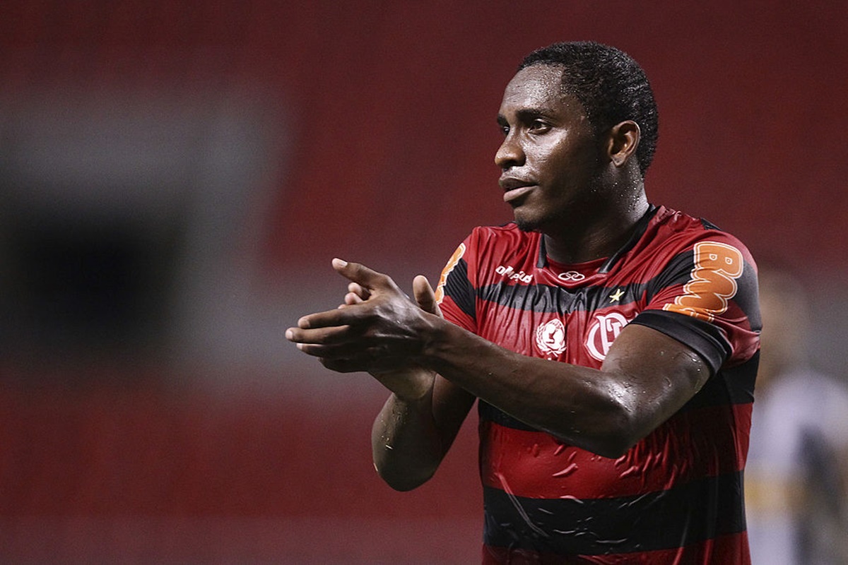 ex-jogador-do-flamengo-esta-foragido-por-divida-com-pensao-alimenticia