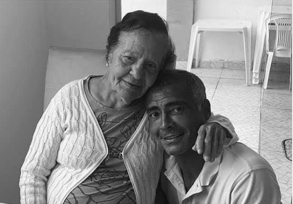 morre-dona-lita,-mae-de-romario,-aos-86-anos