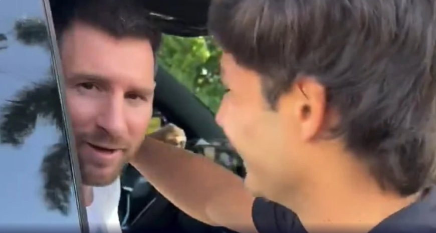 video:-ao-lado-da-esposa,-messi-para-carro-e-atende-fas-em-miami
