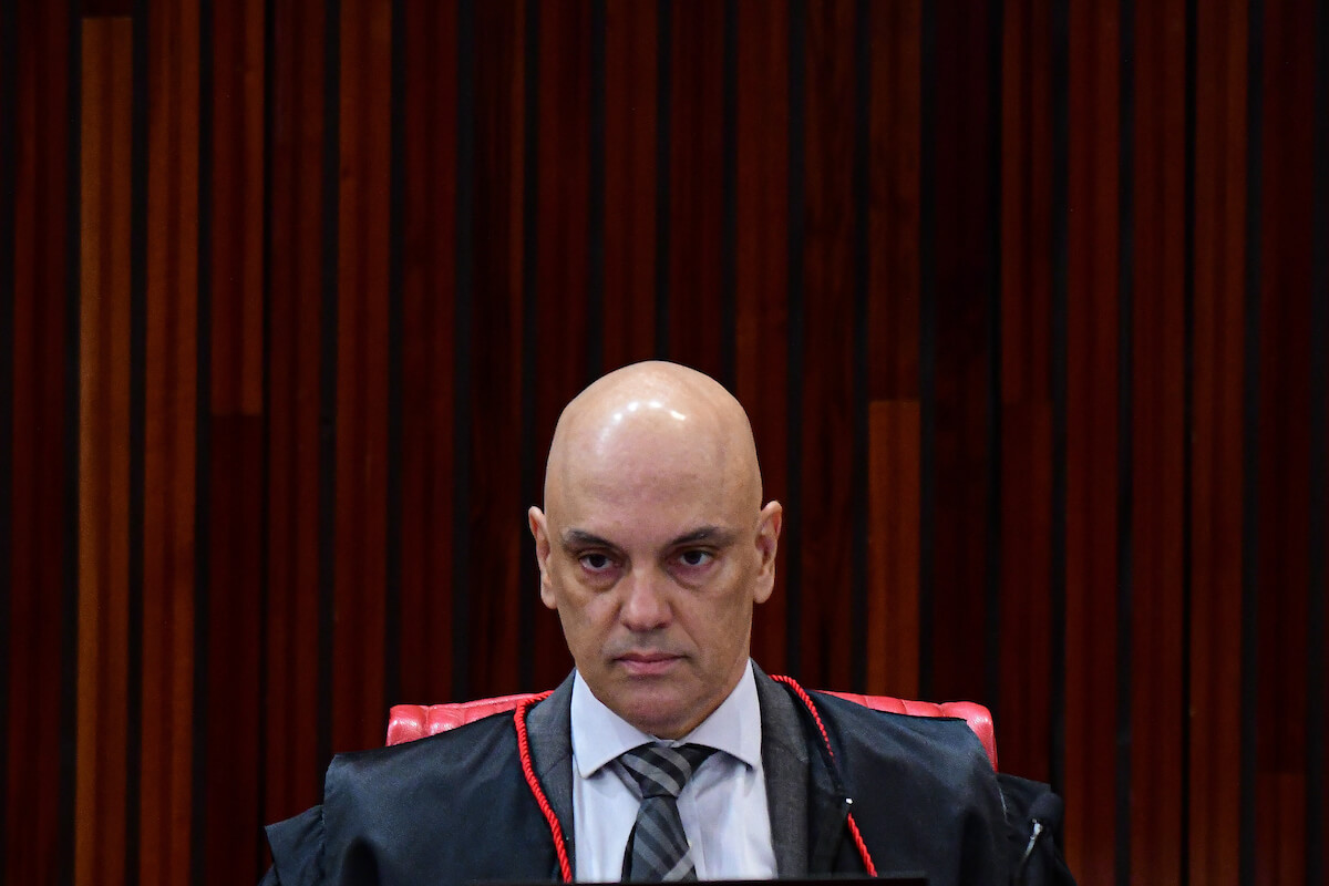 moraes-em-decisao-sobre-musk:-“redes-sociais-nao-sao-terra-sem-lei”