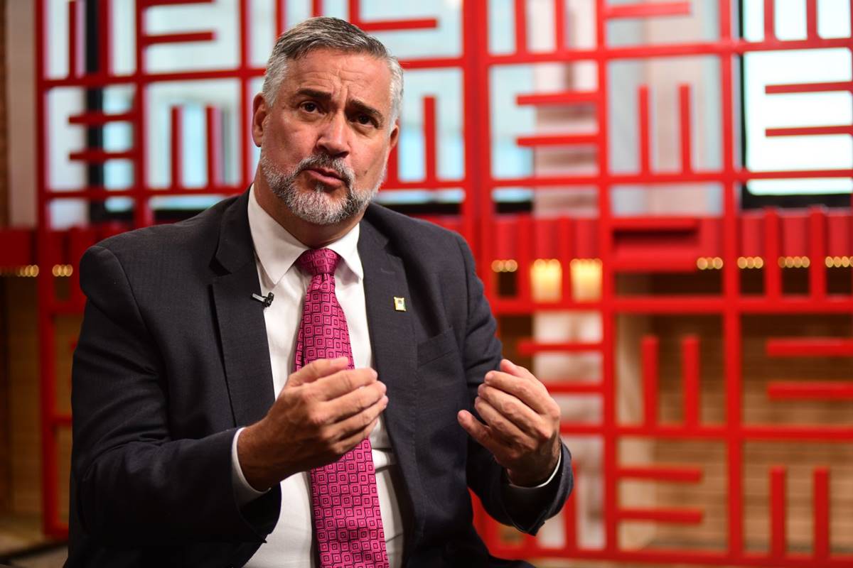 “nao-vamos-ser-intimidados”,-diz-paulo-pimenta-sobre-ameacas-de-musk