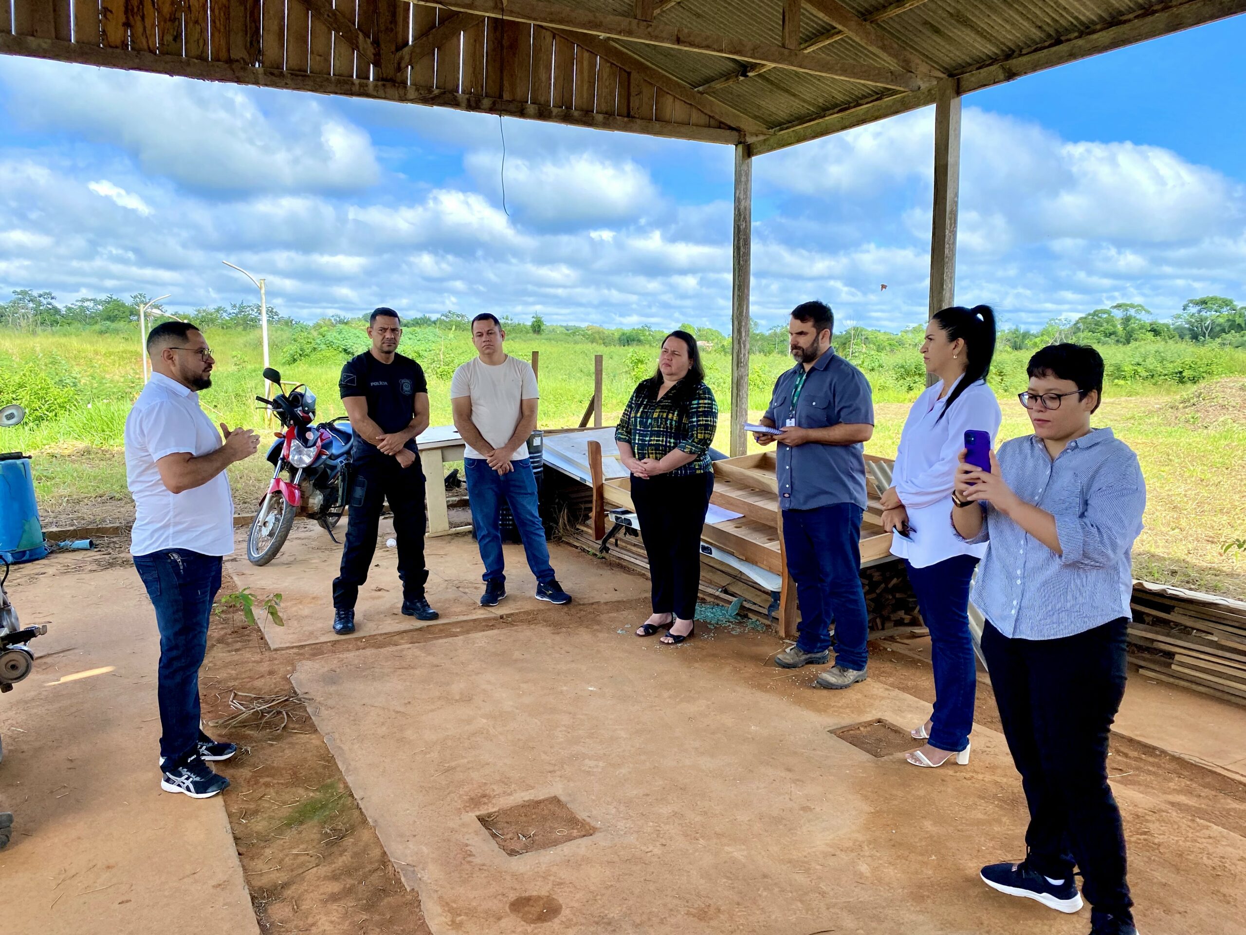 iapen-recebe-equipe-da-sead-para-visita-tecnica-de-avaliacao-de-veiculos-para-leilao