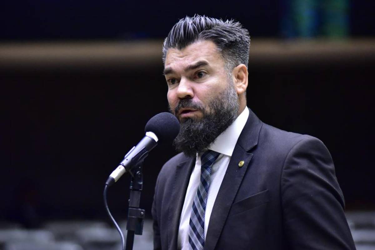 sete-deputados-do-pl-votaram-para-manter-brazao-preso.-veja-quais
