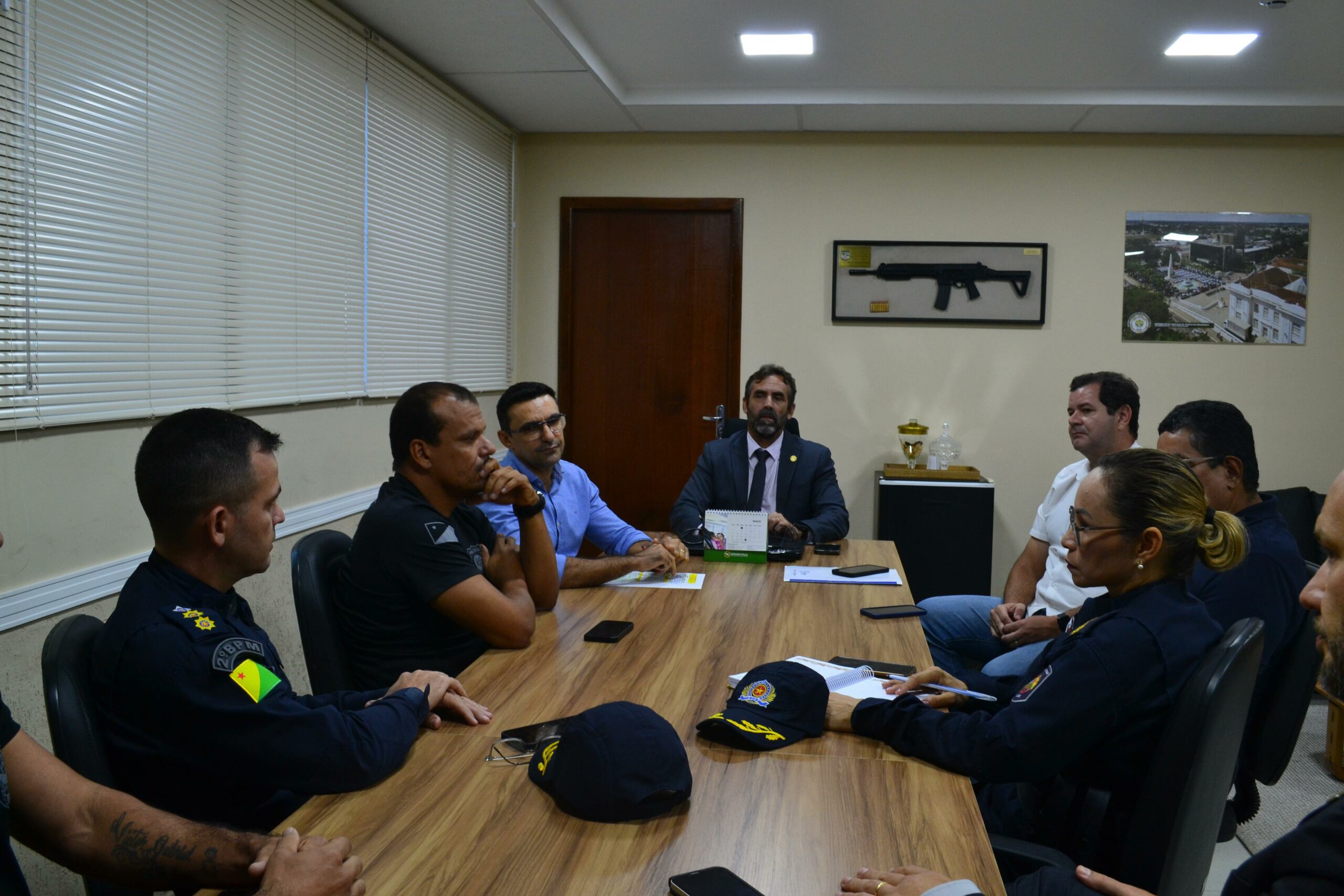 seguranca-publica-realiza-reuniao-para-definir-estrategias-de-atuacao-nos-bairros-de-rio-branco