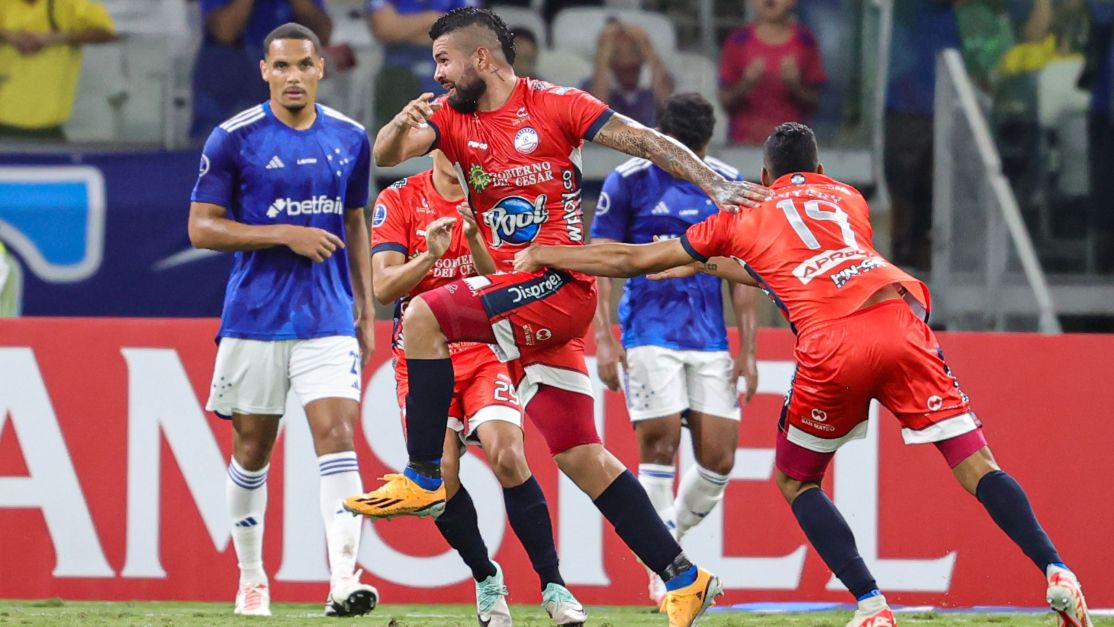 antes-de-enfrentar-o-cruzeiro,-alianza-havia-feito-um-gol-em-seis-jogos