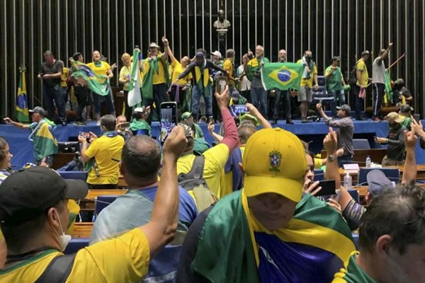 pf-faz-buscas-em-oito-estados-contra-financiadores-e-vandalos-do-8/1