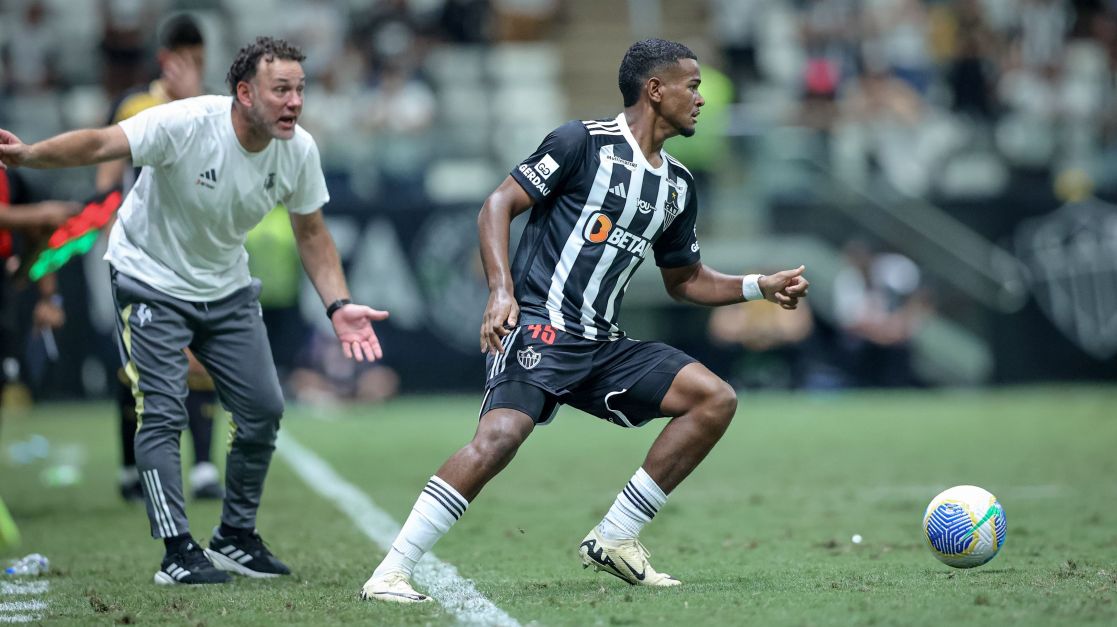 apos-novo-empate-na-arena-mrv,-milito-projeta-classico-contra-o-cruzeiro