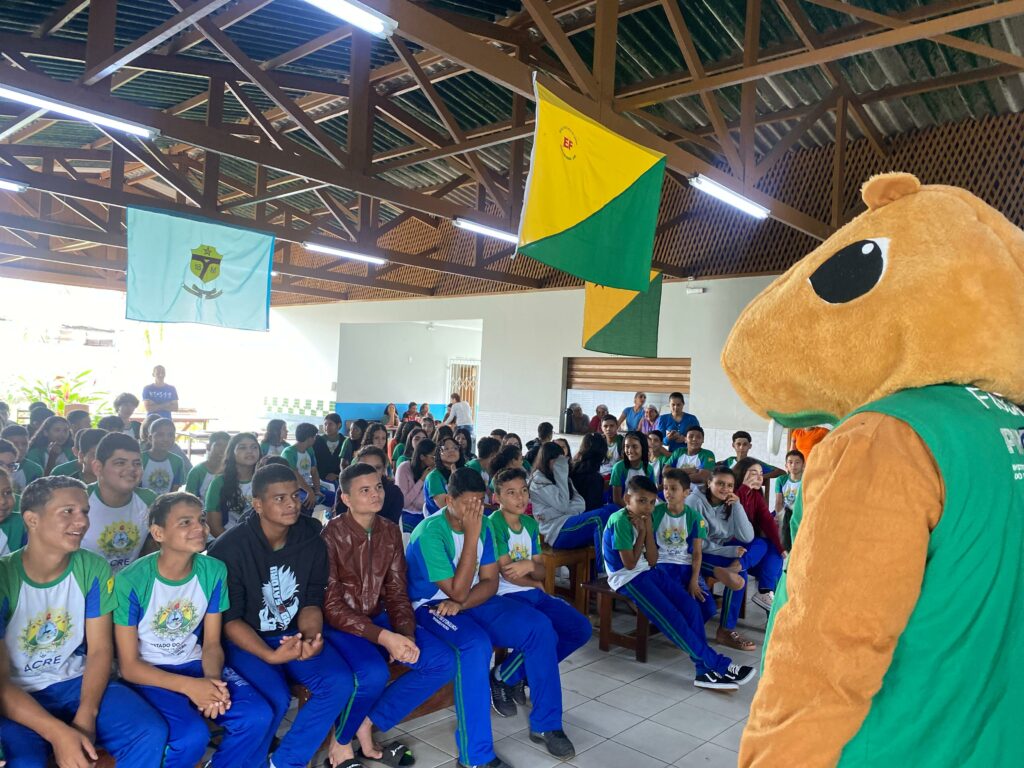 procon-leva-atividades-de-educacao-para-o-consumo-a-escolas-de-sena-madureira