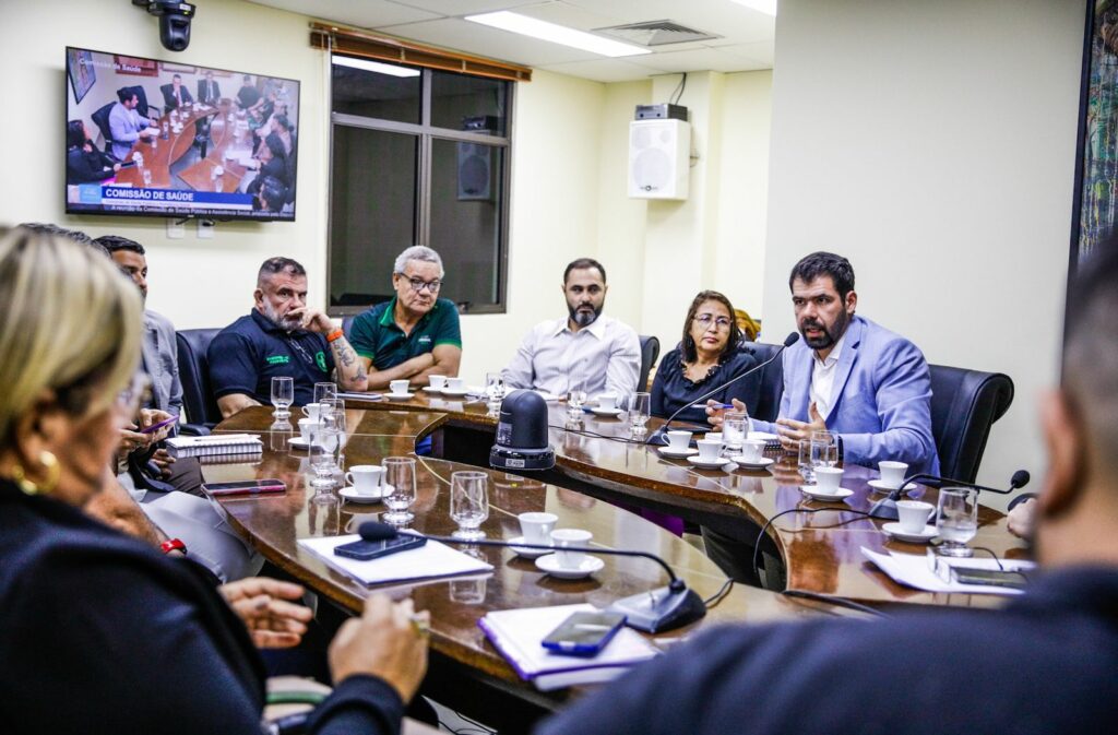 em-reuniao-na-comissao-de-saude-da-aleac,-governo-destaca-avancos-para-o-jurua